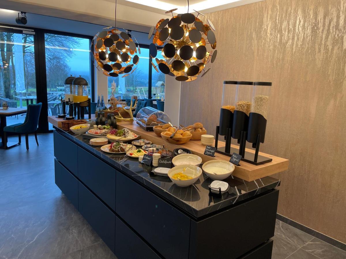 Der Hirsch Hotel 蒙绍 外观 照片