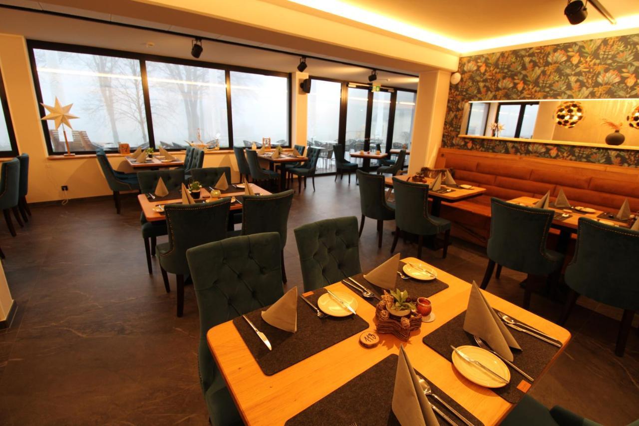 Der Hirsch Hotel 蒙绍 外观 照片